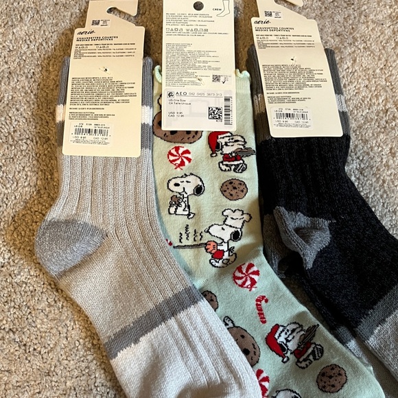 Aerie American Eagle Snoopy Grey & Black Sock Bundle NWT Crew Socks - Picture 5 of 5